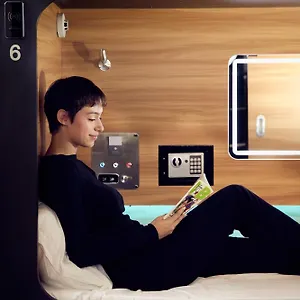 https://capsule.hotels-in-montreal.org